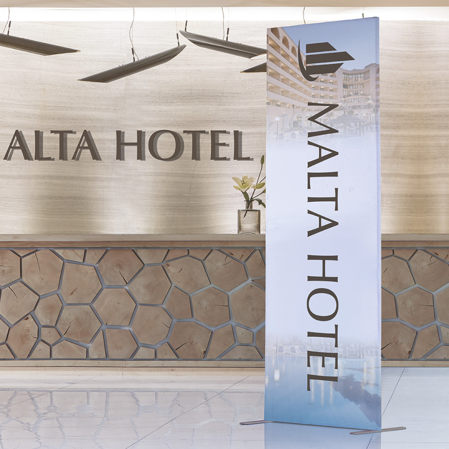 Ez Display Banner Stand Brandability