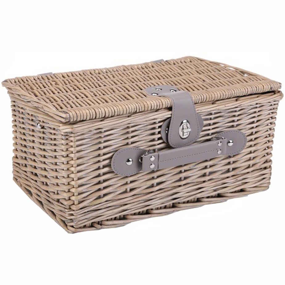 2-Person Wicker Picnic Basket Front