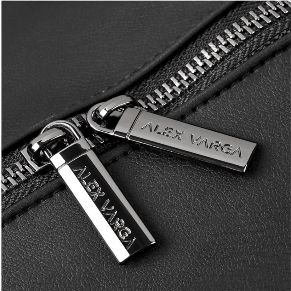 Alex Varga Rutherford Weekend Bag Close Up Zips