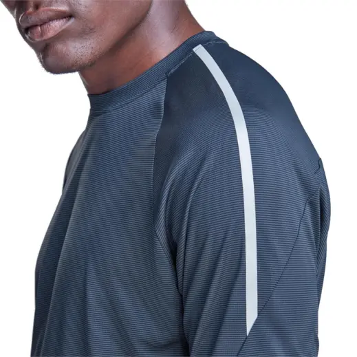 Mens Endurance T-Shirt Close Up