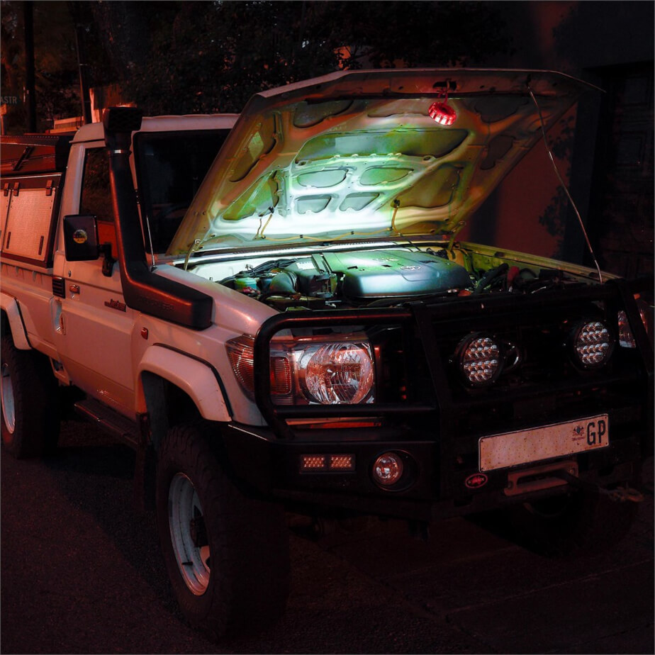 Altitude Alerta Magnetic Roadside Warning Light Car Bonnet