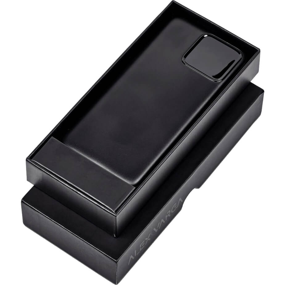 Alex Varga Scorpio Fast Charge 22.5W Power Bank Gift Box Open