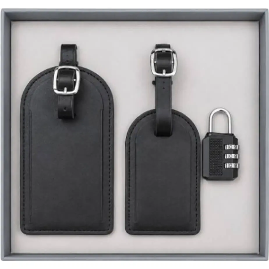 Vegan Leather Luggage Tag Gift Set Display