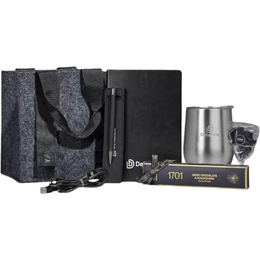Yatta Class & Charm Hamper Silver Display Branded