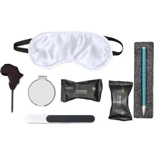 Yatta Jetsetter Joys Hamper Light Turquoise Contents
