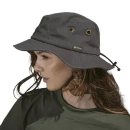 Heritage Outdoor Hat Model Image