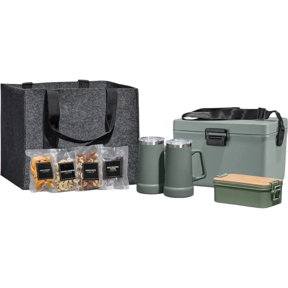 Yatta Distinguished Details Hamper Moss