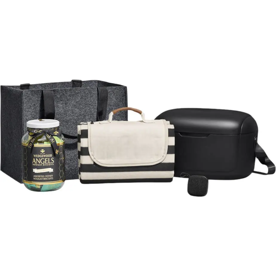 Yatta Crafted Classics Hamper Unbranded