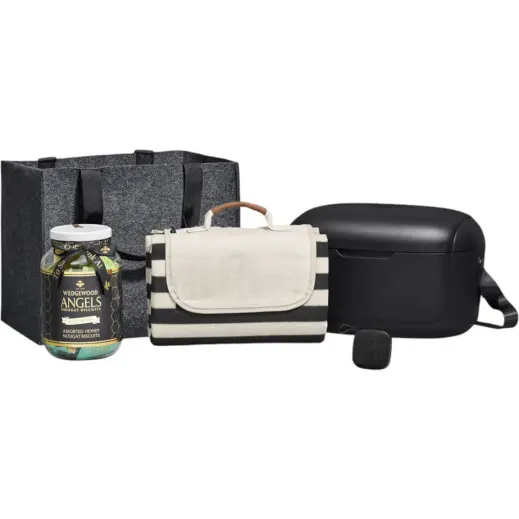 Yatta Crafted Classics Hamper Unbranded