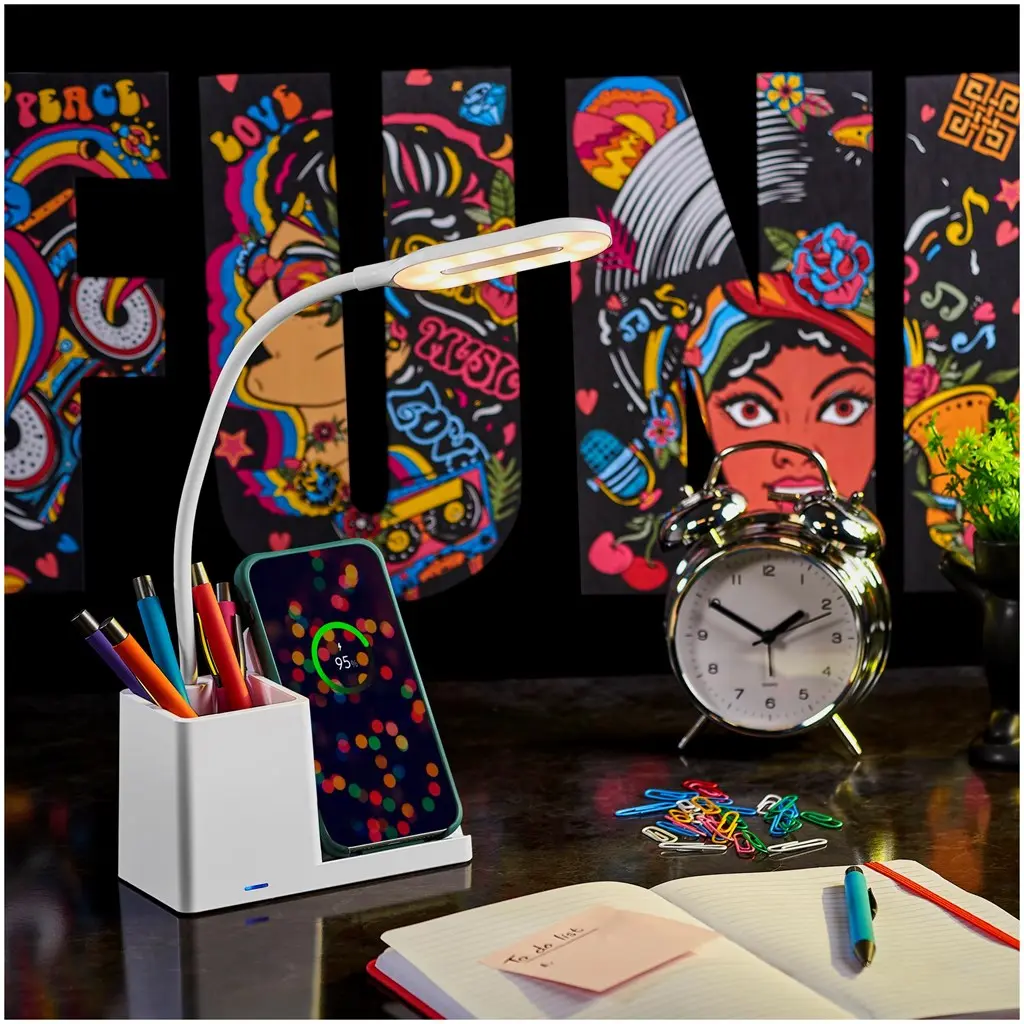 Swiss Cougar Ottawa Wireless Charger And Desk Lamp