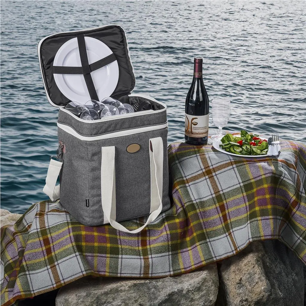 Serendipio Brookfield 4-Person Picnic Cooler