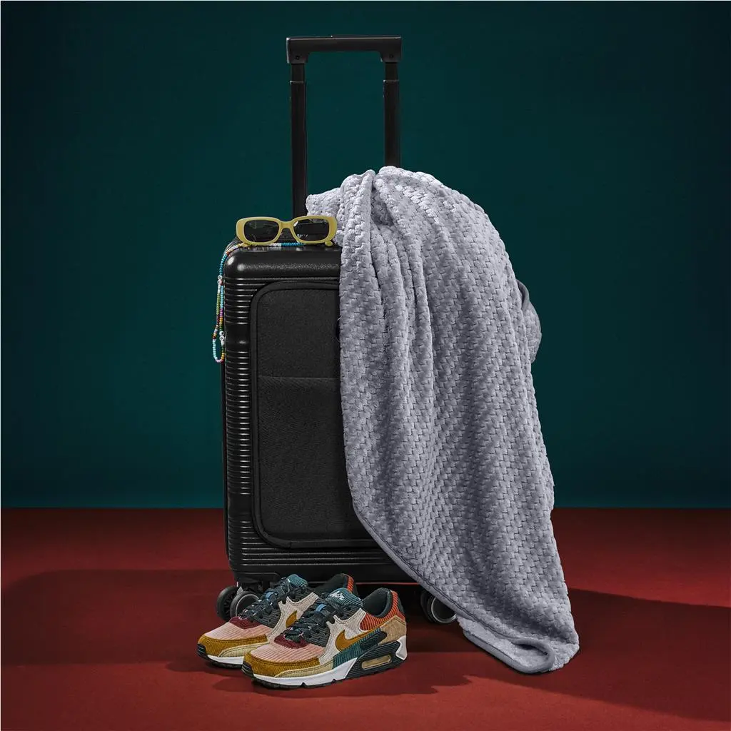 Serendipio Cozytrip Travel Blanket & Pillow